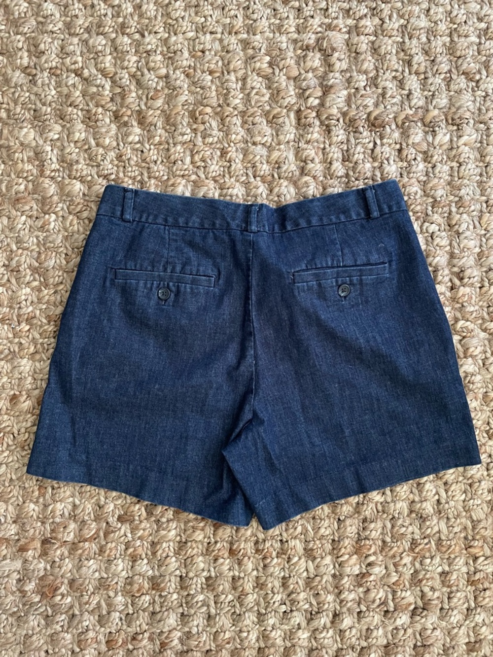 Banana Republic Tailored Trouser Shorts Dark Wash Stretch Mid Rise Size 8 - Picture 3 of 6